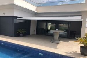 Custom made awnings, toldos, canopies, sail shades & pergolas